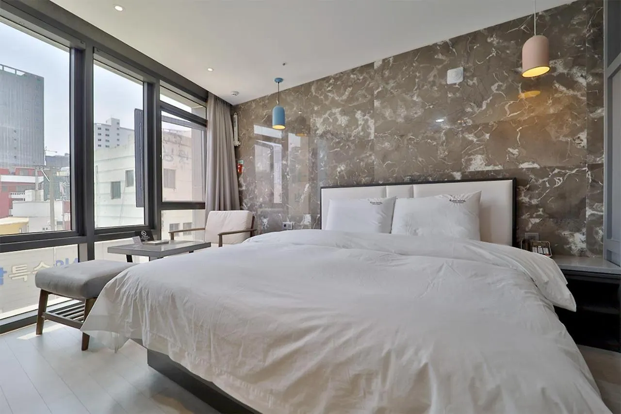 Hotel Yuna Business Busan 2*,