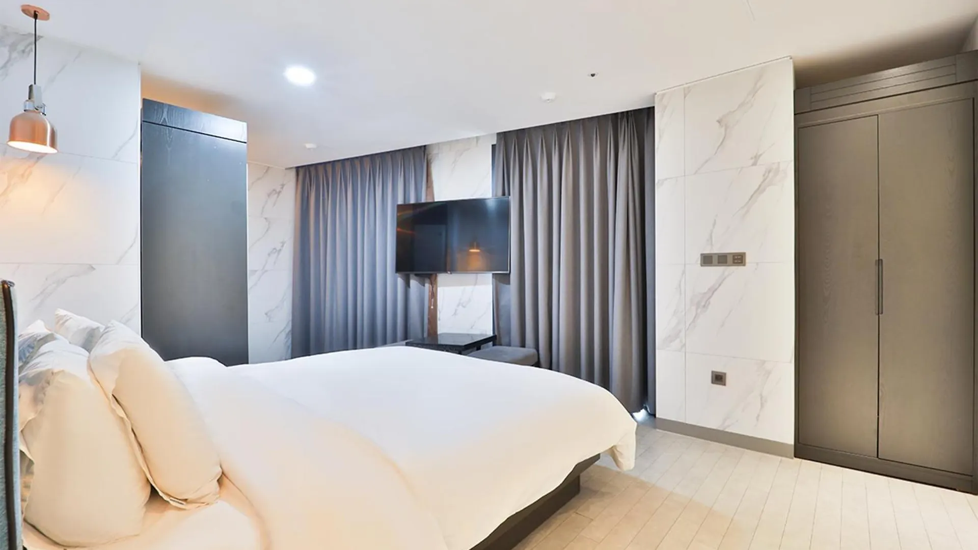 Hotel Yuna Business Busan