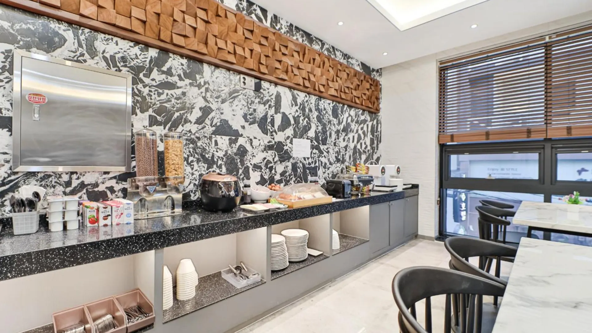 Hotel Yuna Business Busan